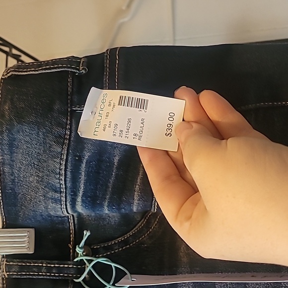 Regular Fit Jeans - Picture 5 of 5